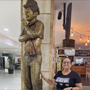 Meet your Posher, Belen